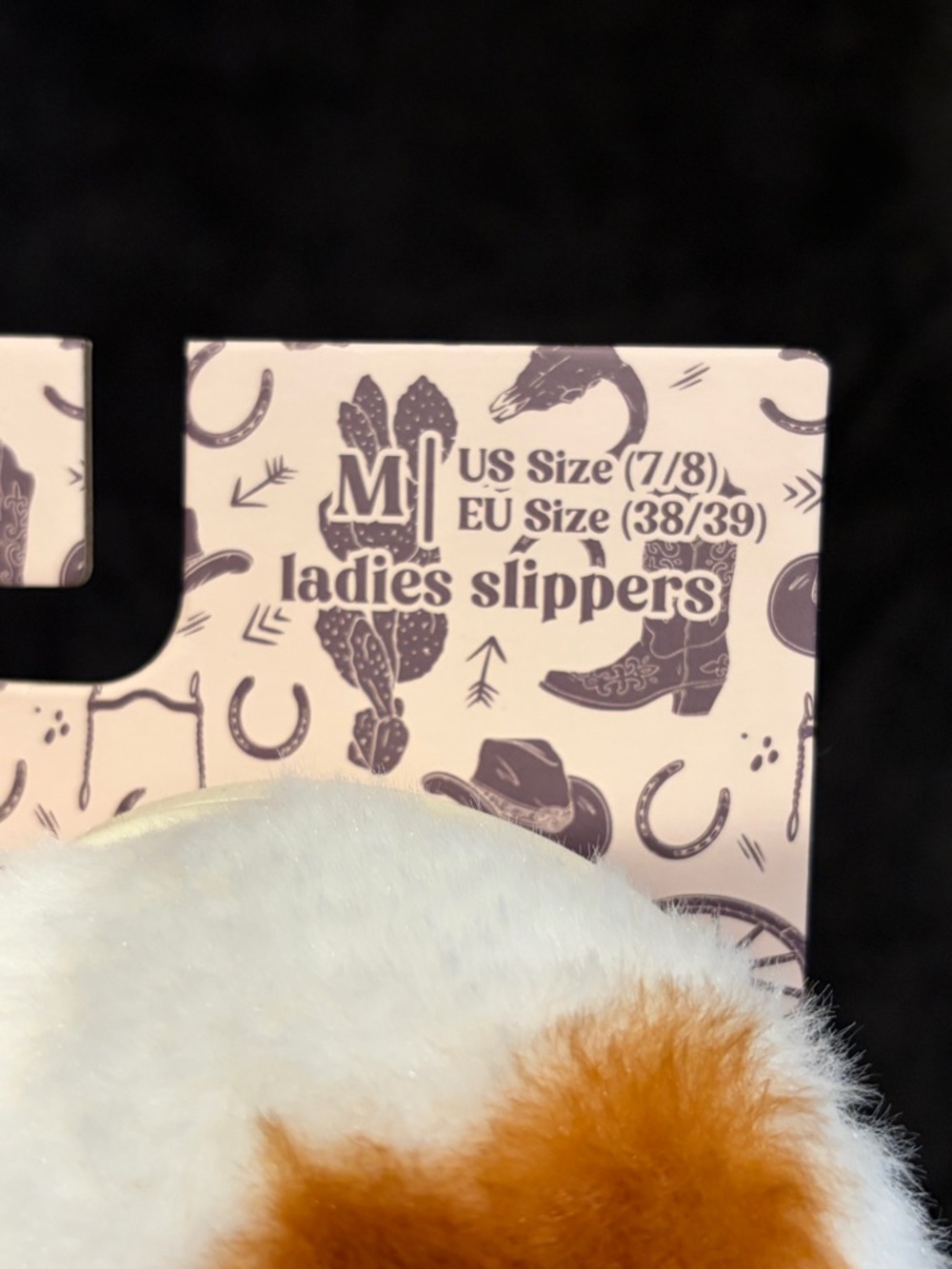 NWT Cute Cowhide Pattern White & Brown Fuzzy Slide Slippers Size M 7 / 8 - Picture 7 of 7